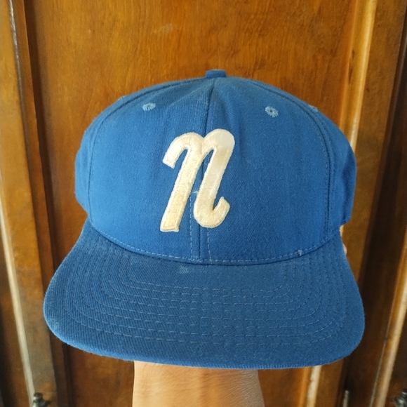 New Era Other - Vintage New Era N Snapback Hat M/L‎